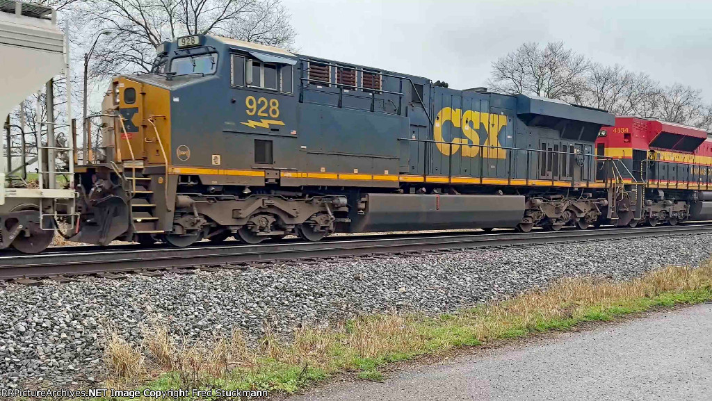 CSX 928